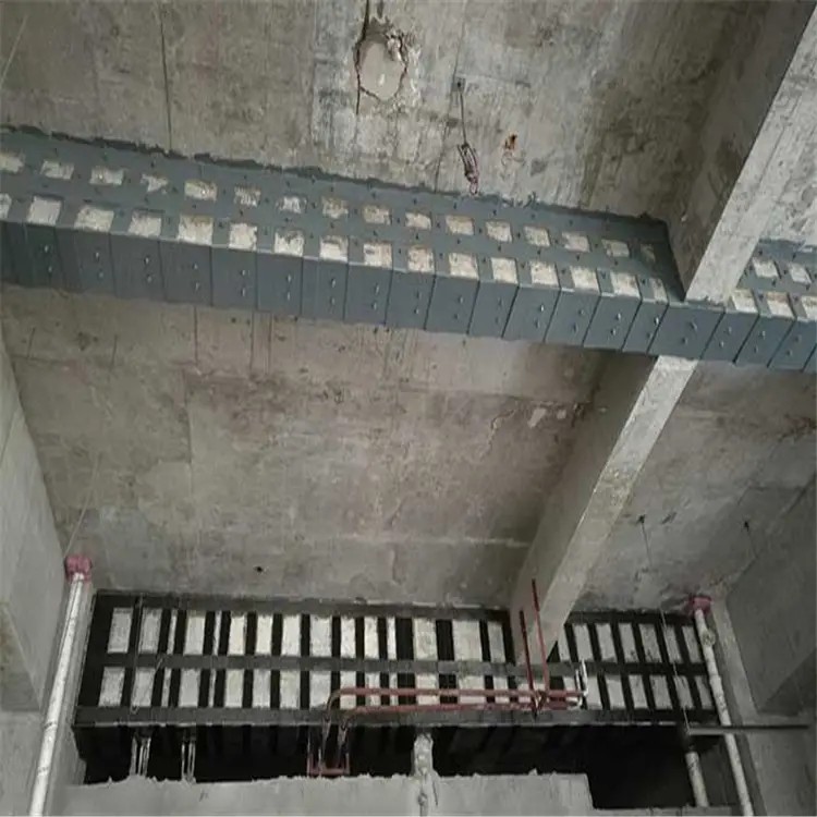 灌注粘钢胶怎么用 灌注粘钢胶怎么用